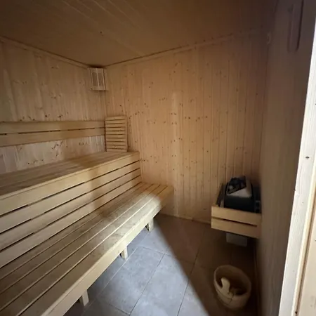 Relaxing In Shartrez * شكوربيلوفتسي