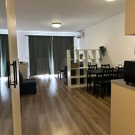 Relaxing In Shartrez * شكوربيلوفتسي