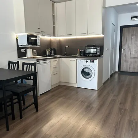 Relaxing In Shartrez * شكوربيلوفتسي