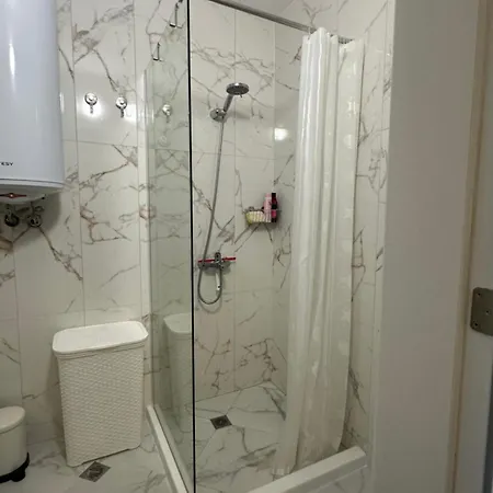 Relaxing In Shartrez شكوربيلوفتسي