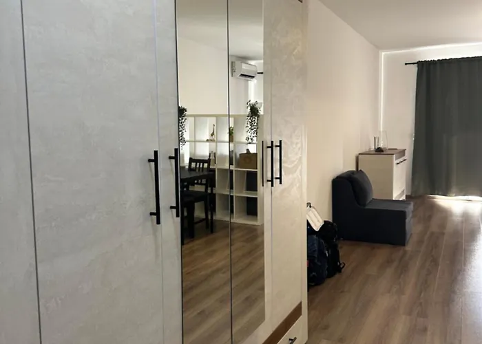 아파트 Relaxing In Shartrez