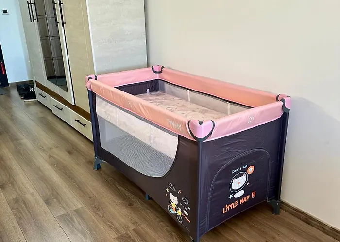 Relaxing In Shartrez *