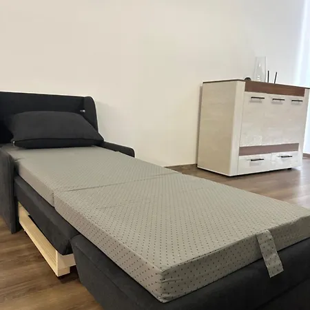 Daire Relaxing In Shartrez Shkorpilovtsi