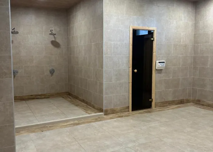 Relaxing In Shartrez