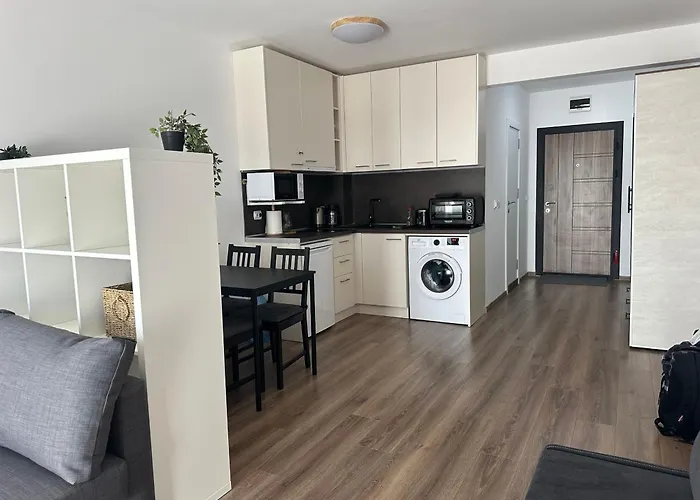 Relaxing In Shartrez * Шкорпиловци